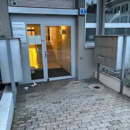 Amazing In The Centre - Art 17 Цюрих